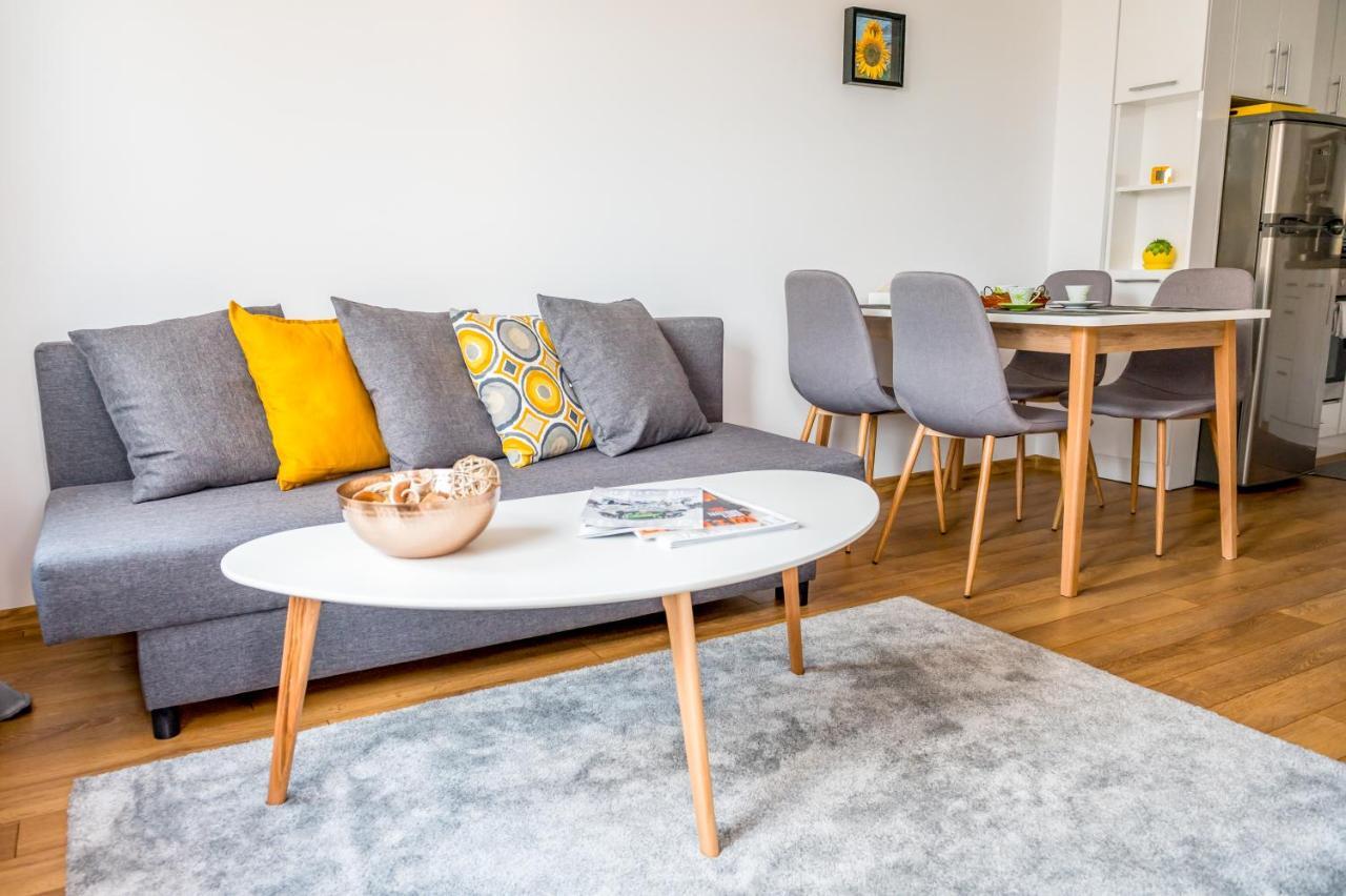 City View Apartment With 2 Bedrooms And Free Garage Μπλαγκόεβγκραντ Εξωτερικό φωτογραφία