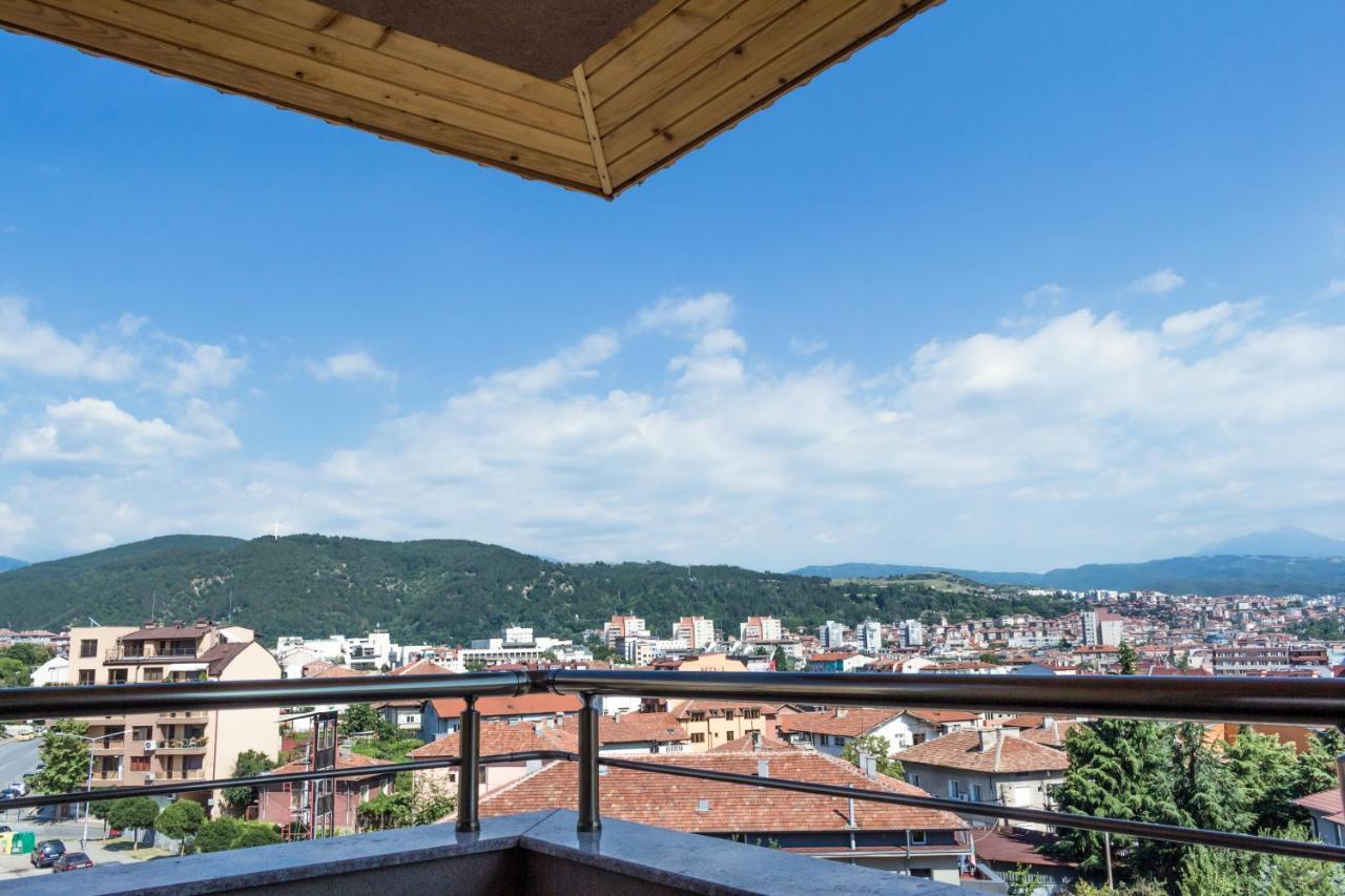 City View Apartment With 2 Bedrooms And Free Garage Μπλαγκόεβγκραντ Εξωτερικό φωτογραφία